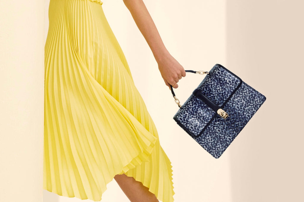 4 handbag colors that go with everything (and aren't black)