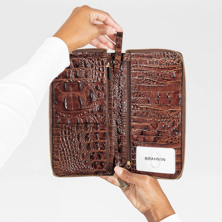 Pecan Melbourne Skyler Wallet Open without Money
