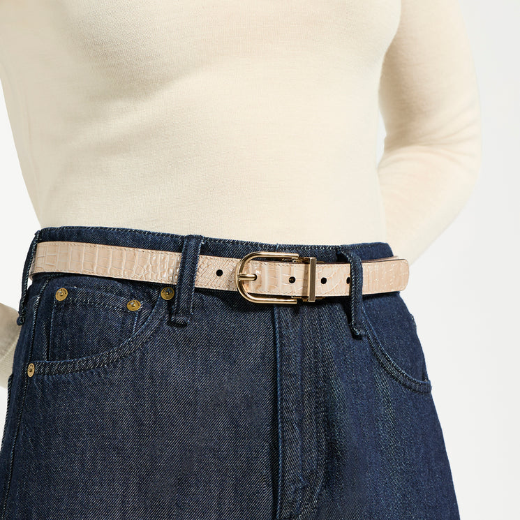 Reversible Belt Contour and Pecan Melbourne On Model